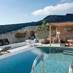 Santoneta Luxury Private Caves Vourvoúlos