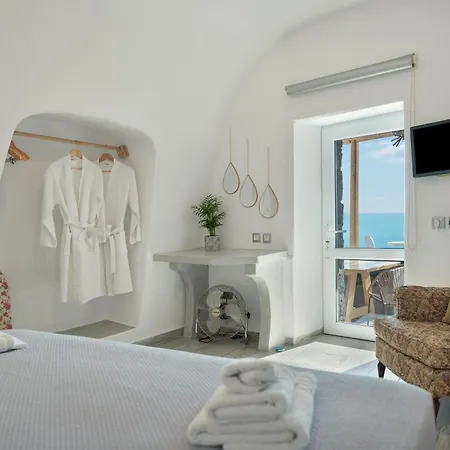 Santoneta Luxury Private Caves