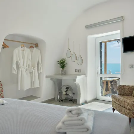 Santoneta Luxury Private Caves *