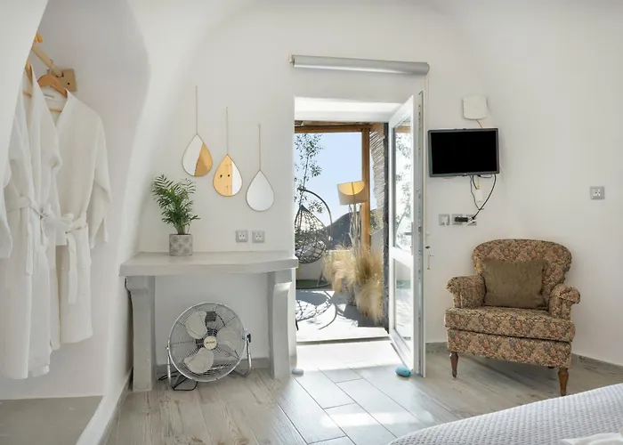 Santoneta Luxury Private Caves Apartment Vourvoulos